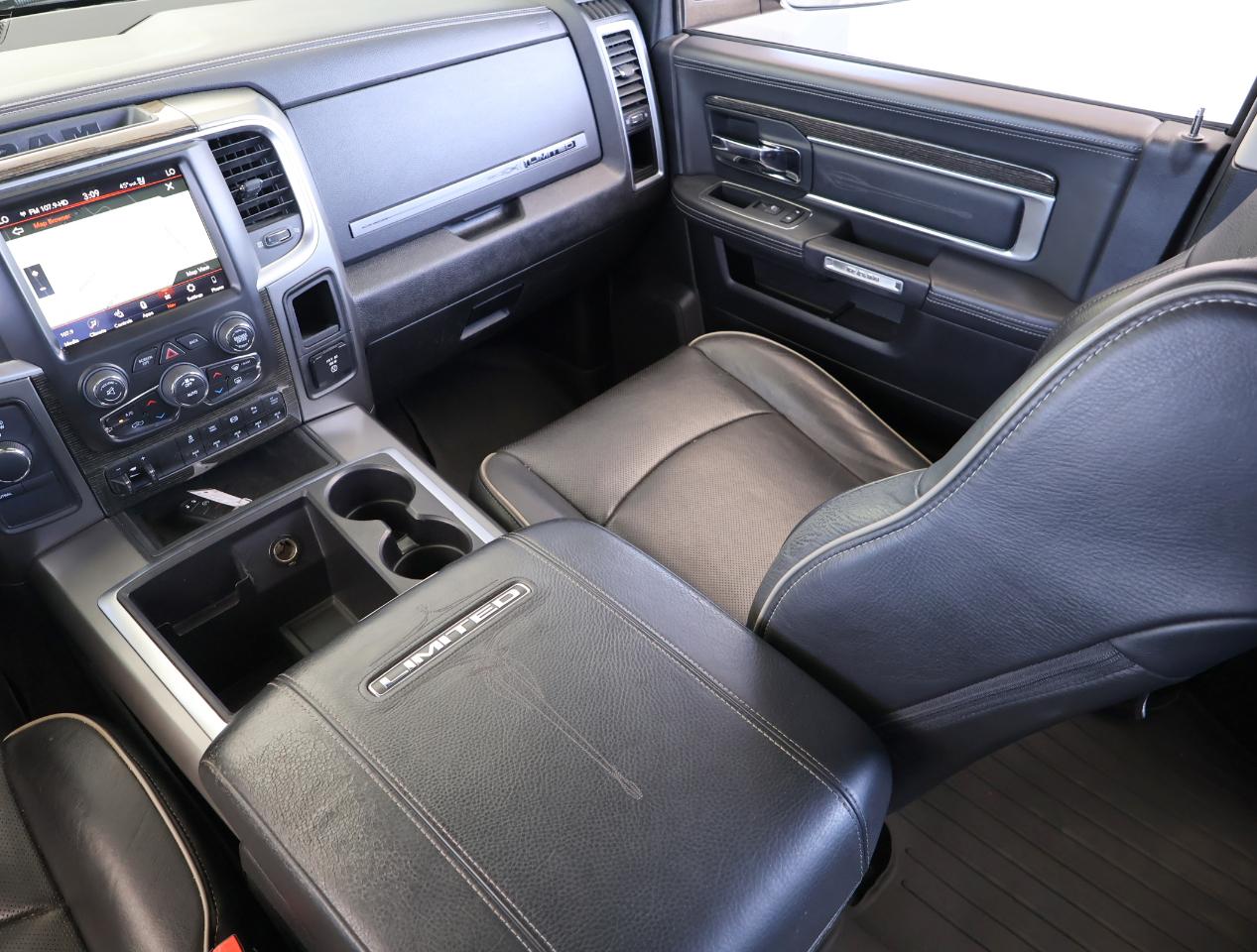 RAM 2500 Laramie Longhorn Crew Cab 4WD 2014