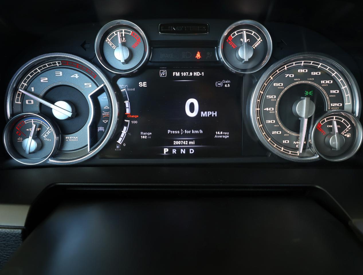 RAM 2500 Laramie Longhorn Crew Cab 4WD 2014