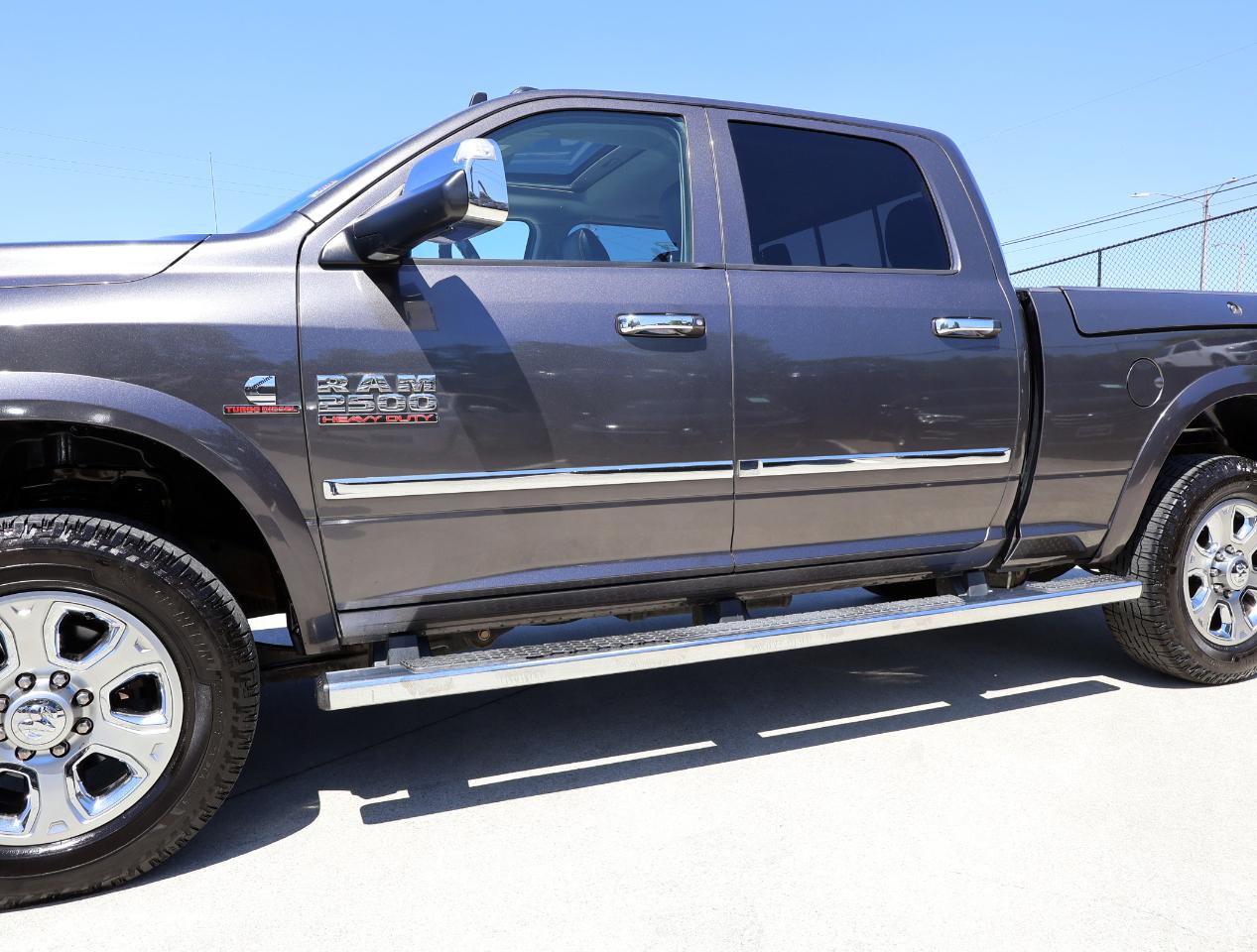 RAM 2500 Laramie Longhorn Crew Cab 4WD 2014