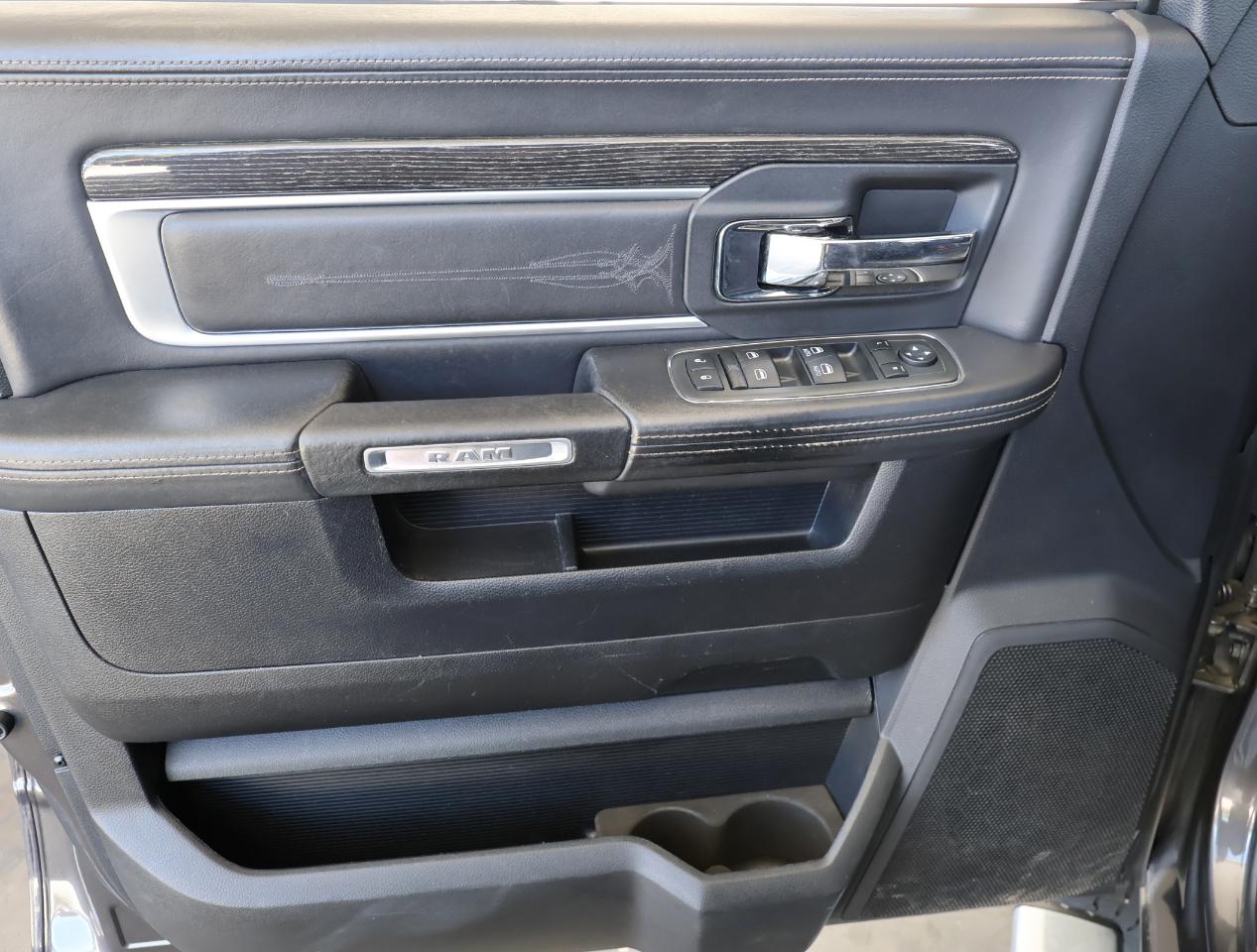 RAM 2500 Laramie Longhorn Crew Cab 4WD 2014