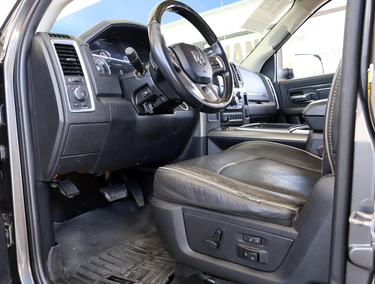 RAM 2500 Laramie Longhorn Crew Cab 4WD 2014