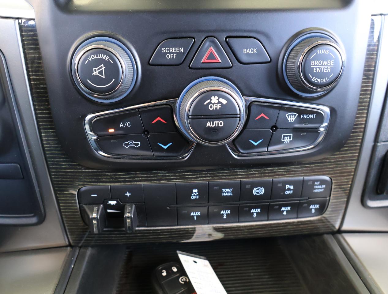 RAM 2500 Laramie Longhorn Crew Cab 4WD 2014