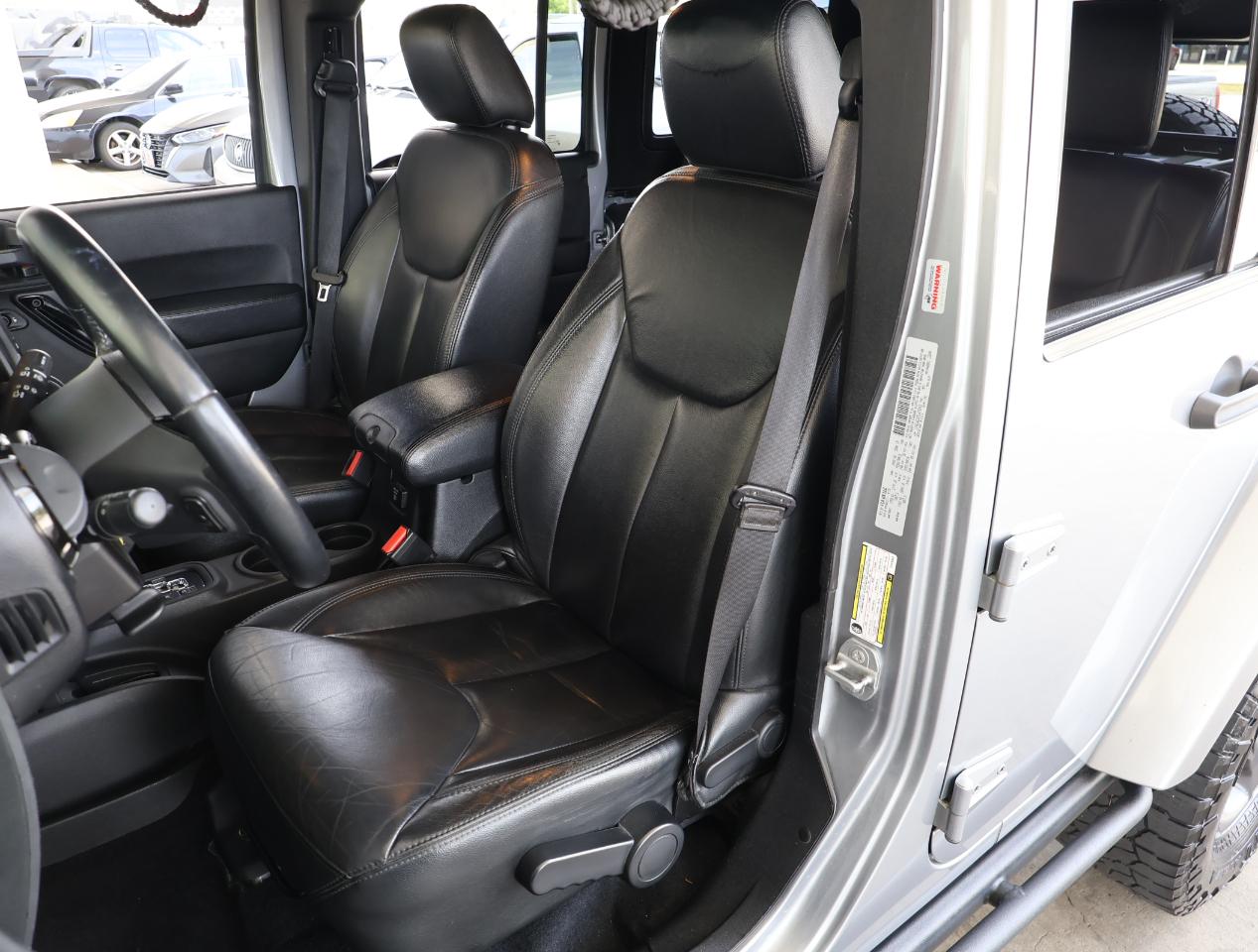 Jeep Wrangler Unlimited Altitude 4x4 2015