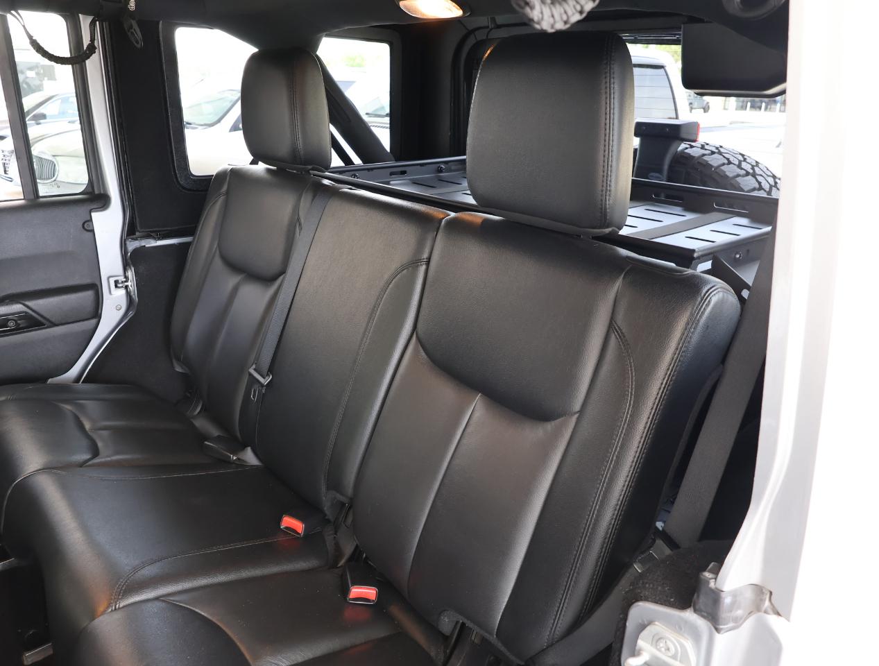 Jeep Wrangler Unlimited Altitude 4x4 2015