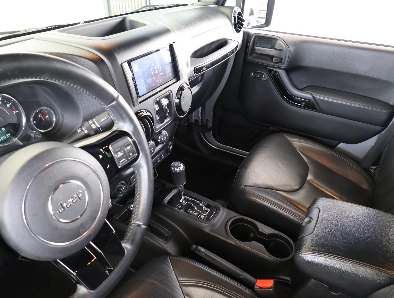 Jeep Wrangler Unlimited Altitude 4x4 2015