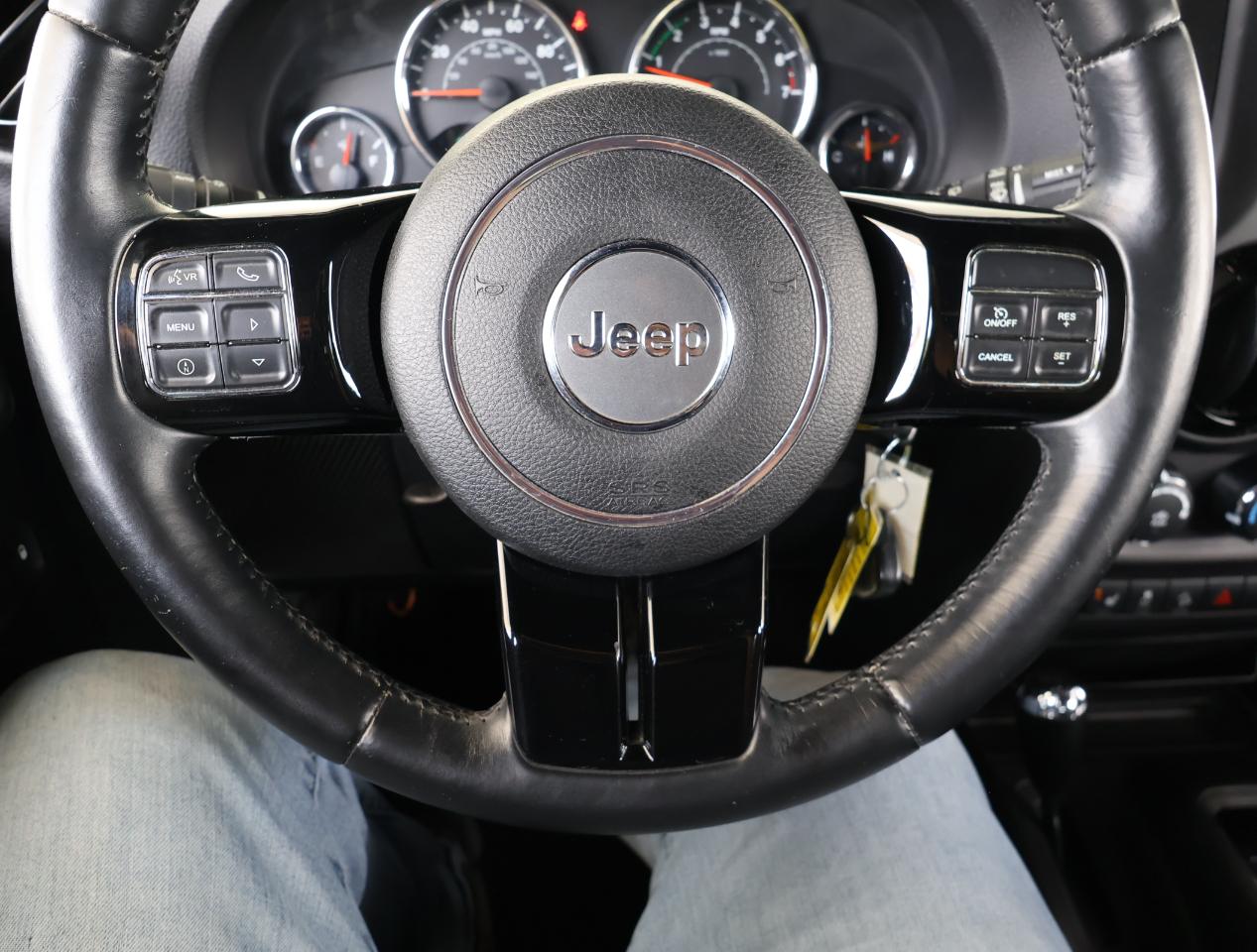 Jeep Wrangler Unlimited Altitude 4x4 2015