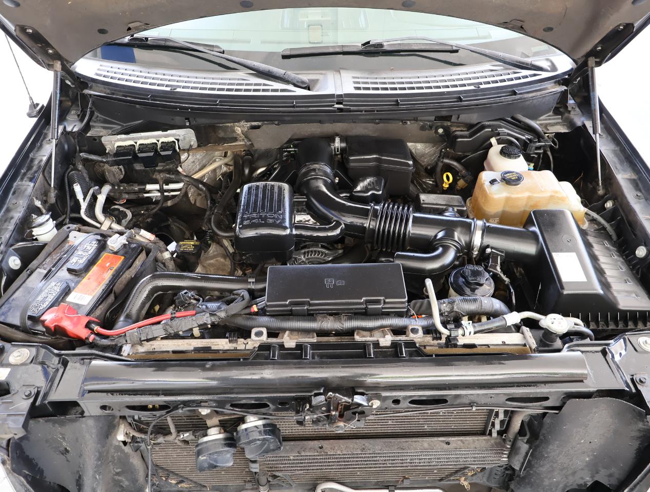 Ford F-150 Lariat SuperCrew 4WD 2010