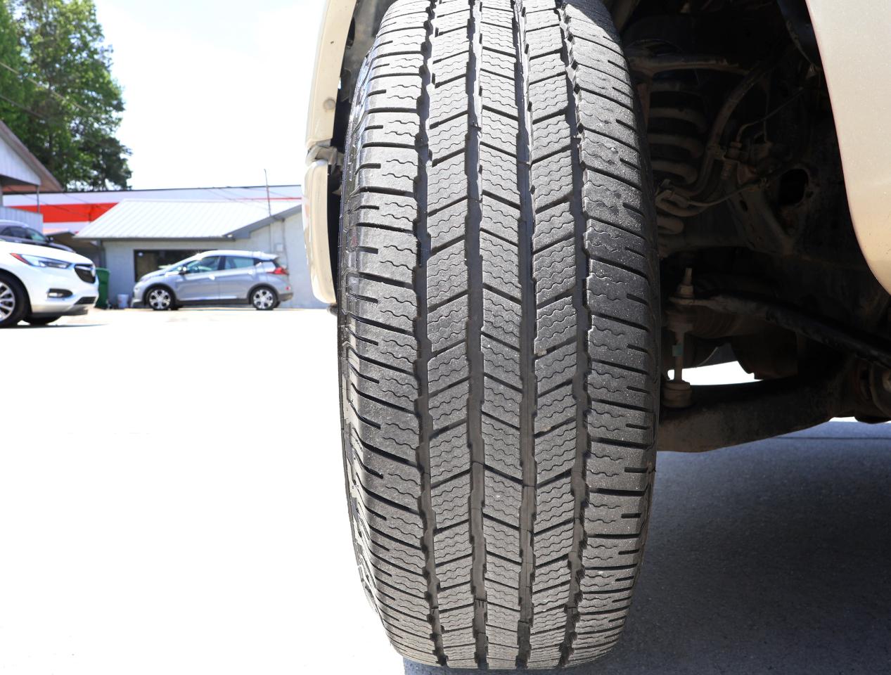 Ford F-150 Lariat SuperCrew 4WD 2010