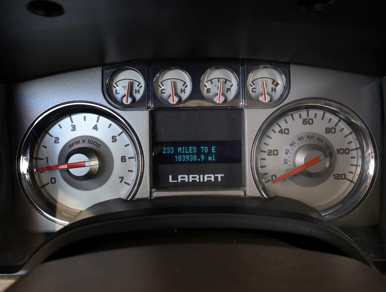 Ford F-150 Lariat SuperCrew 4WD 2010