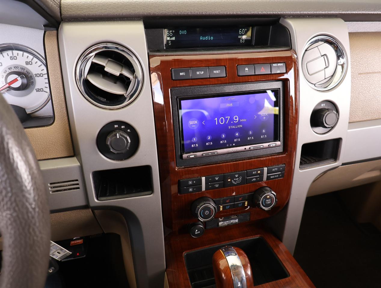 Ford F-150 Lariat SuperCrew 4WD 2010