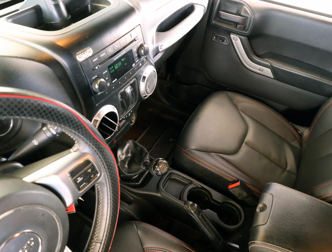 Jeep Wrangler Sport 4WD 2014