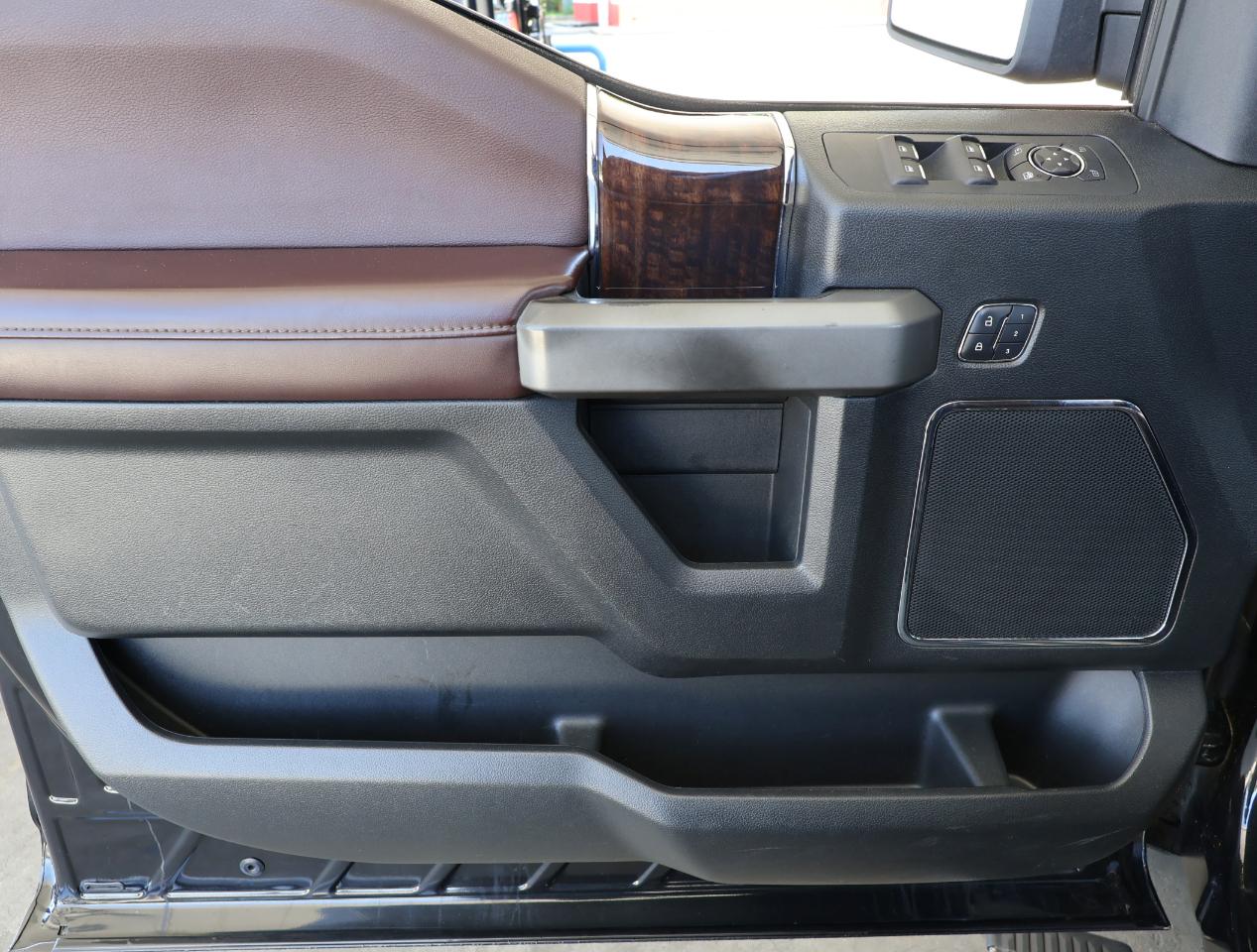 Ford F-150 XL SuperCrew 4WD 2015