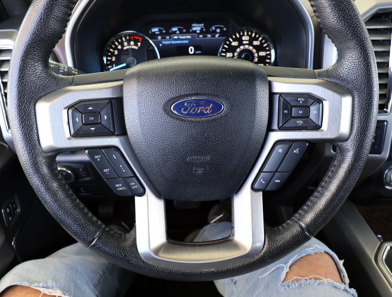 Ford F-150 XL SuperCrew 4WD 2015