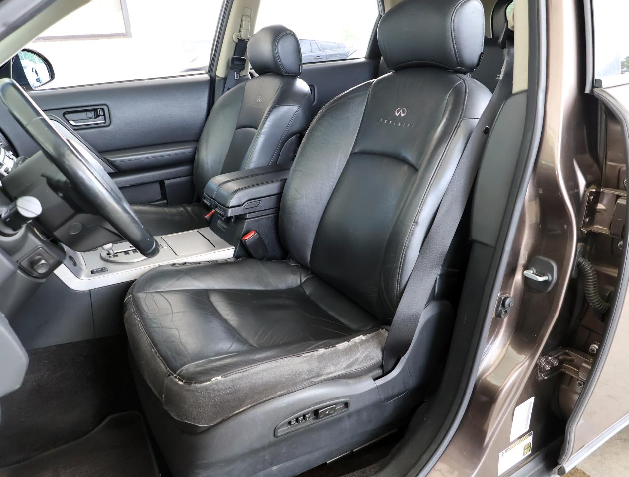 Infiniti FX FX35 2WD 2004