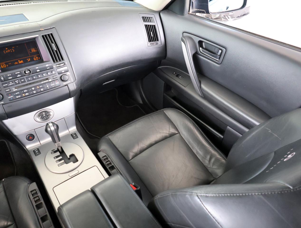 Infiniti FX FX35 2WD 2004