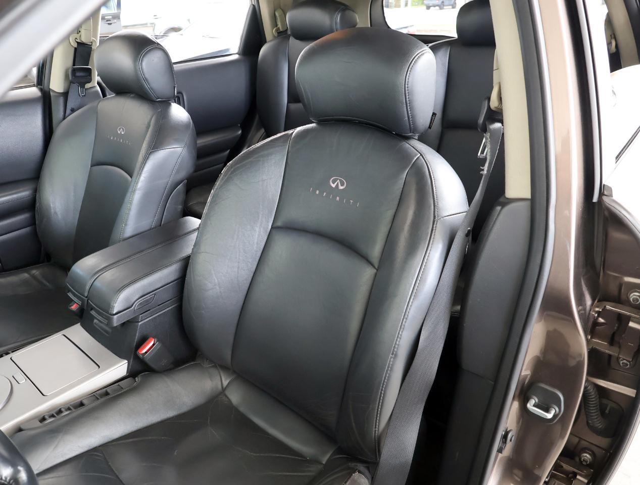 Infiniti FX FX35 2WD 2004