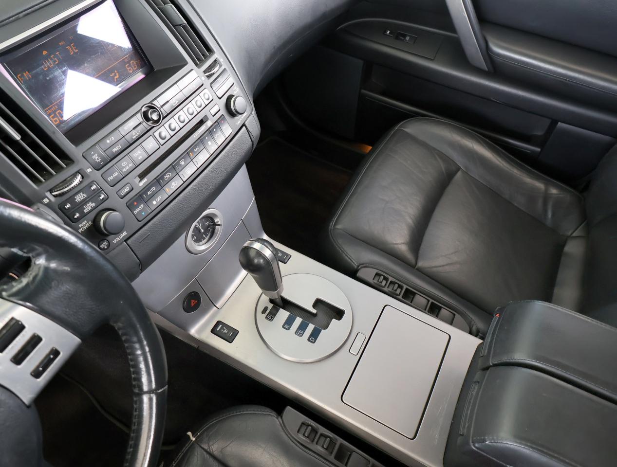 Infiniti FX FX35 2WD 2004