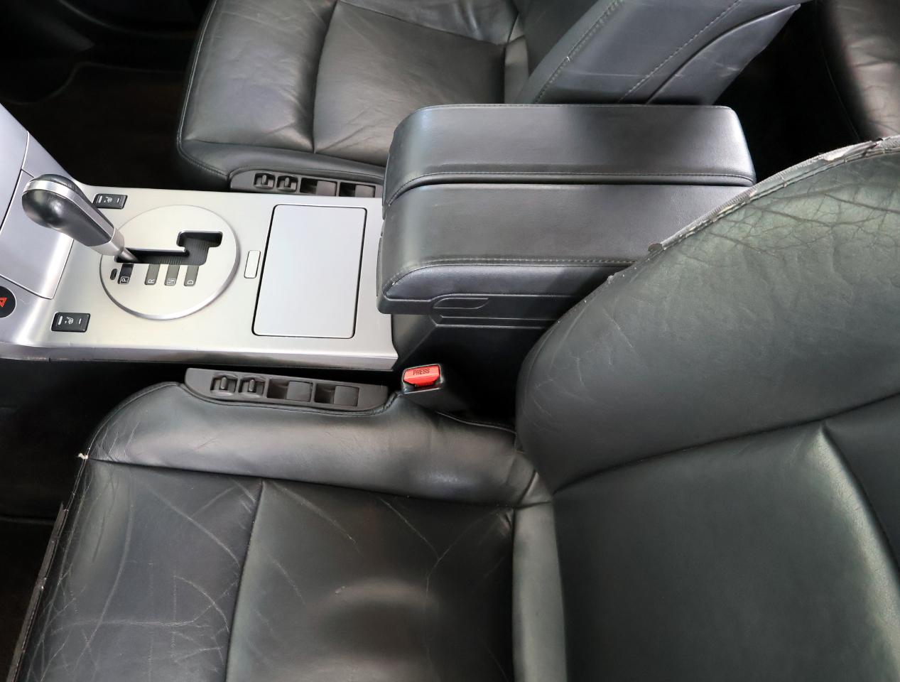 Infiniti FX FX35 2WD 2004