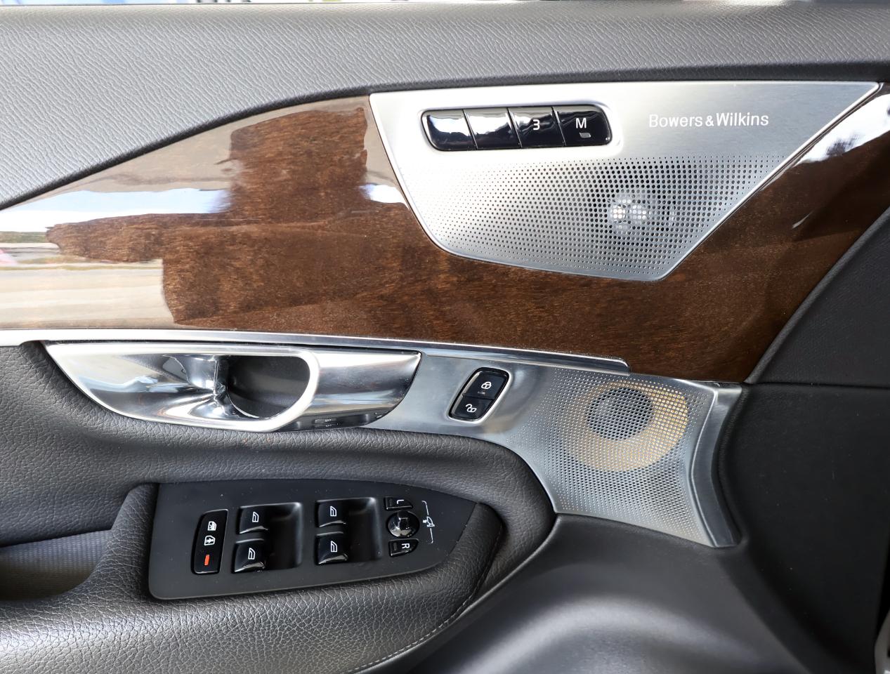 Volvo XC90 T6 Momentum AWD 2016