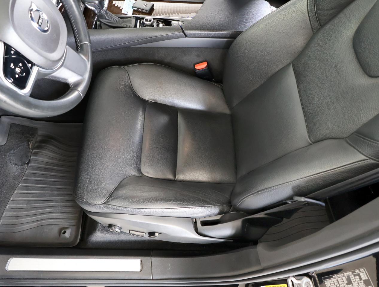 Volvo XC90 T6 Momentum AWD 2016