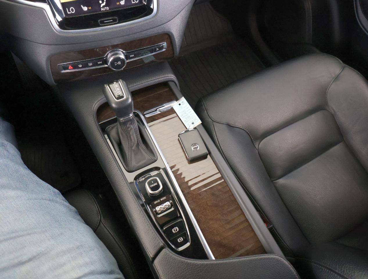 Volvo XC90 T6 Momentum AWD 2016