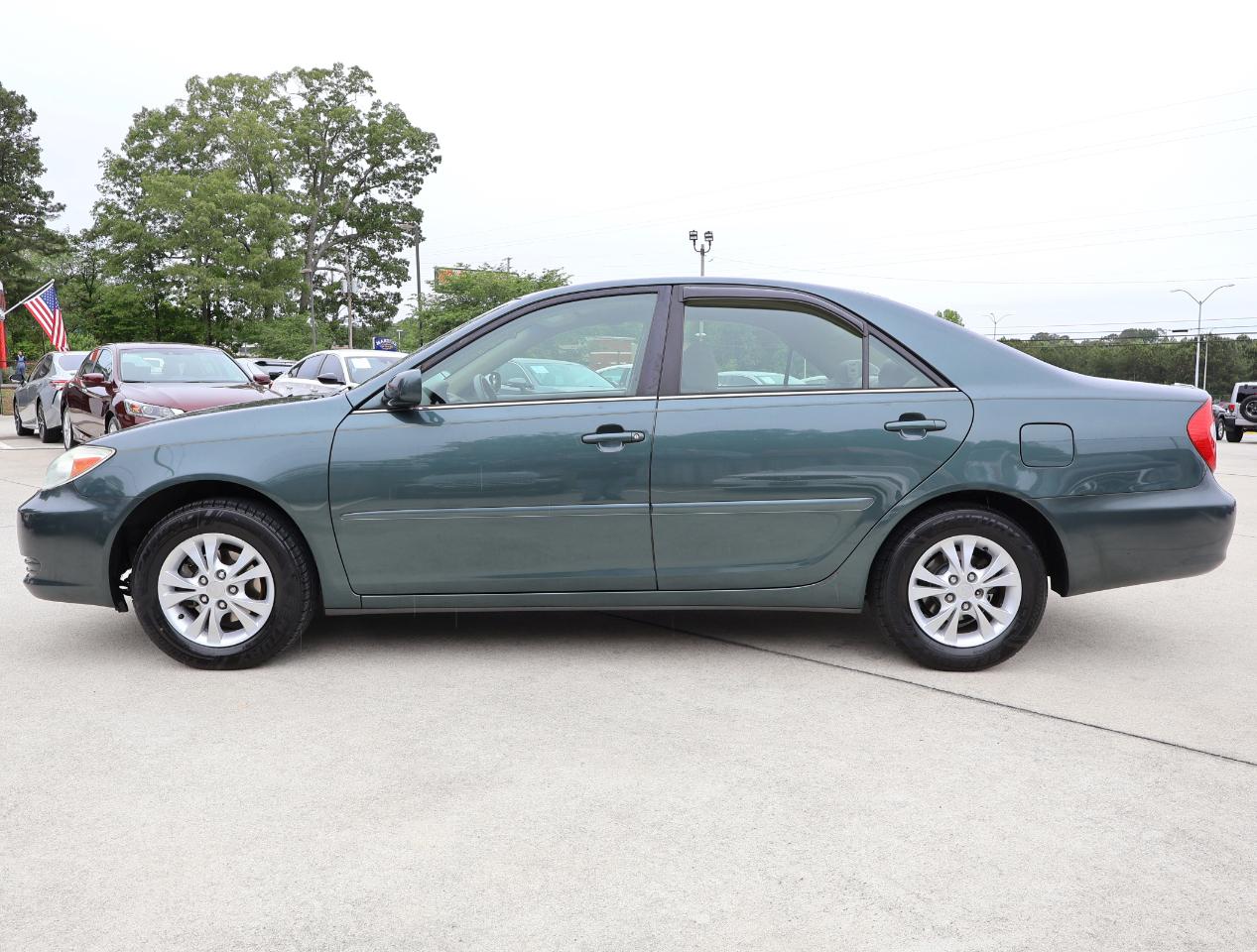 Toyota Camry LE V6 2004