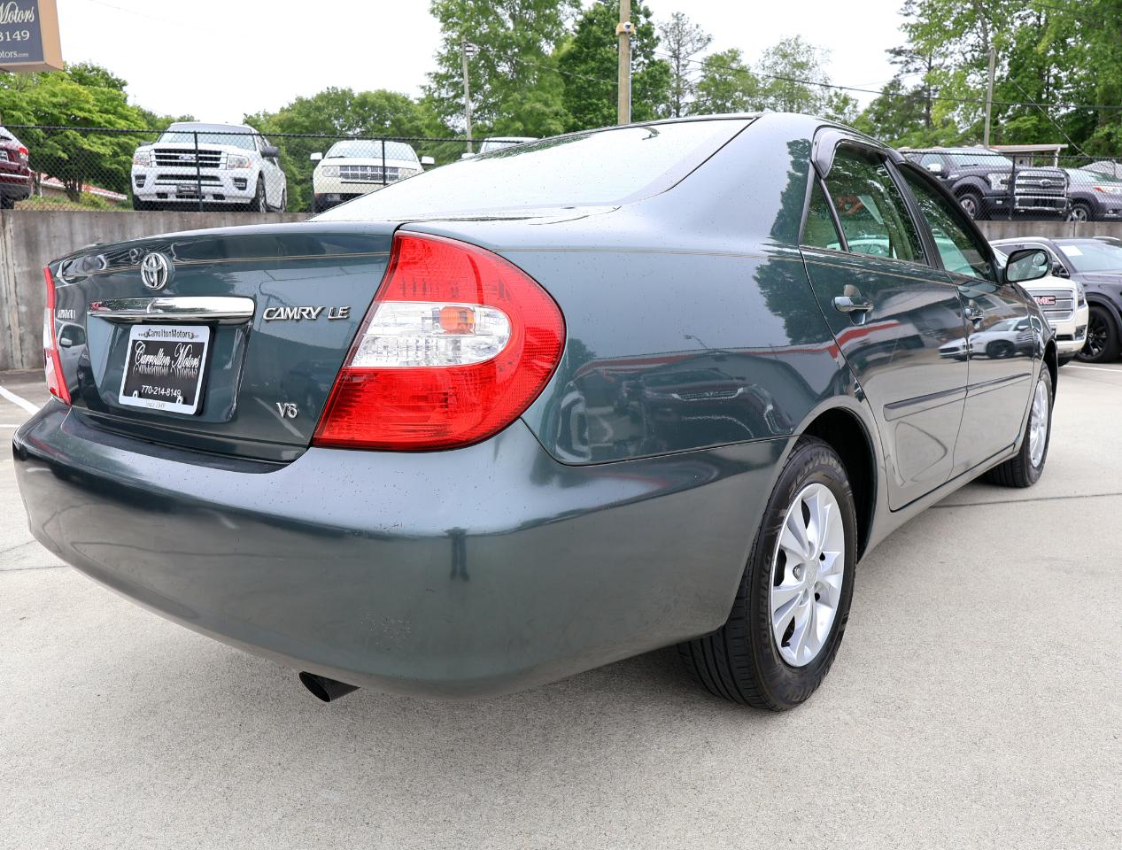 Toyota Camry LE V6 2004