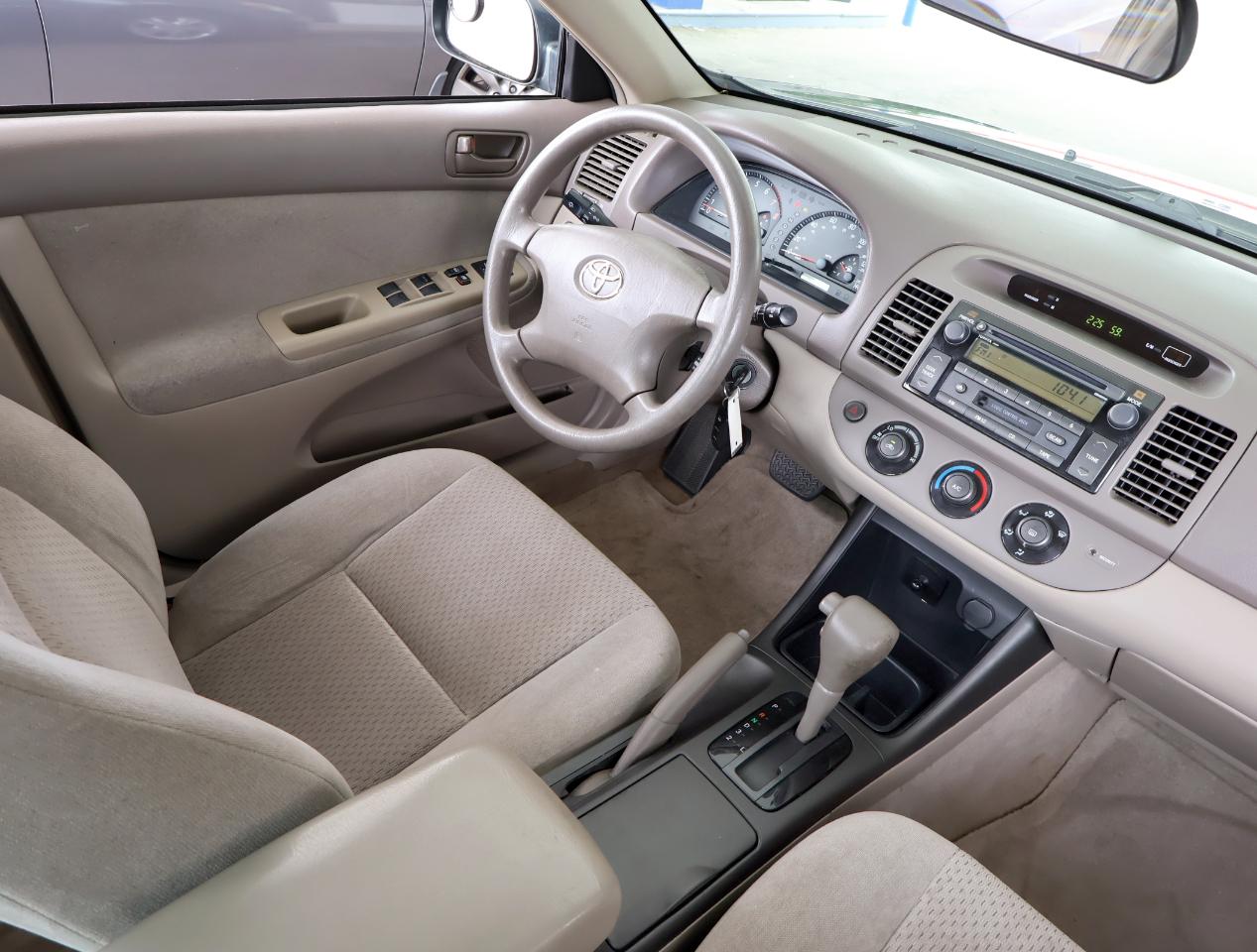Toyota Camry LE V6 2004