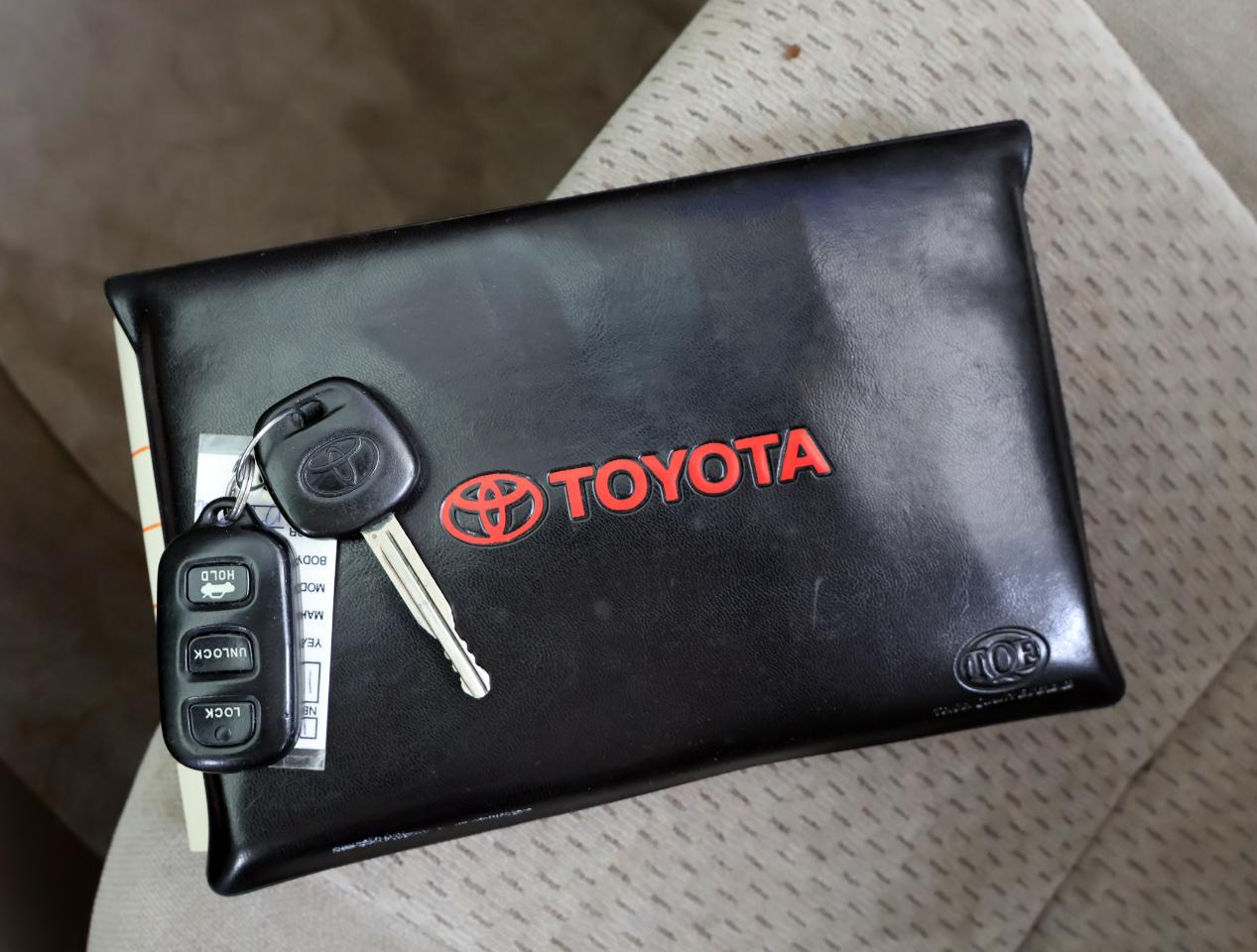 Toyota Camry LE V6 2004