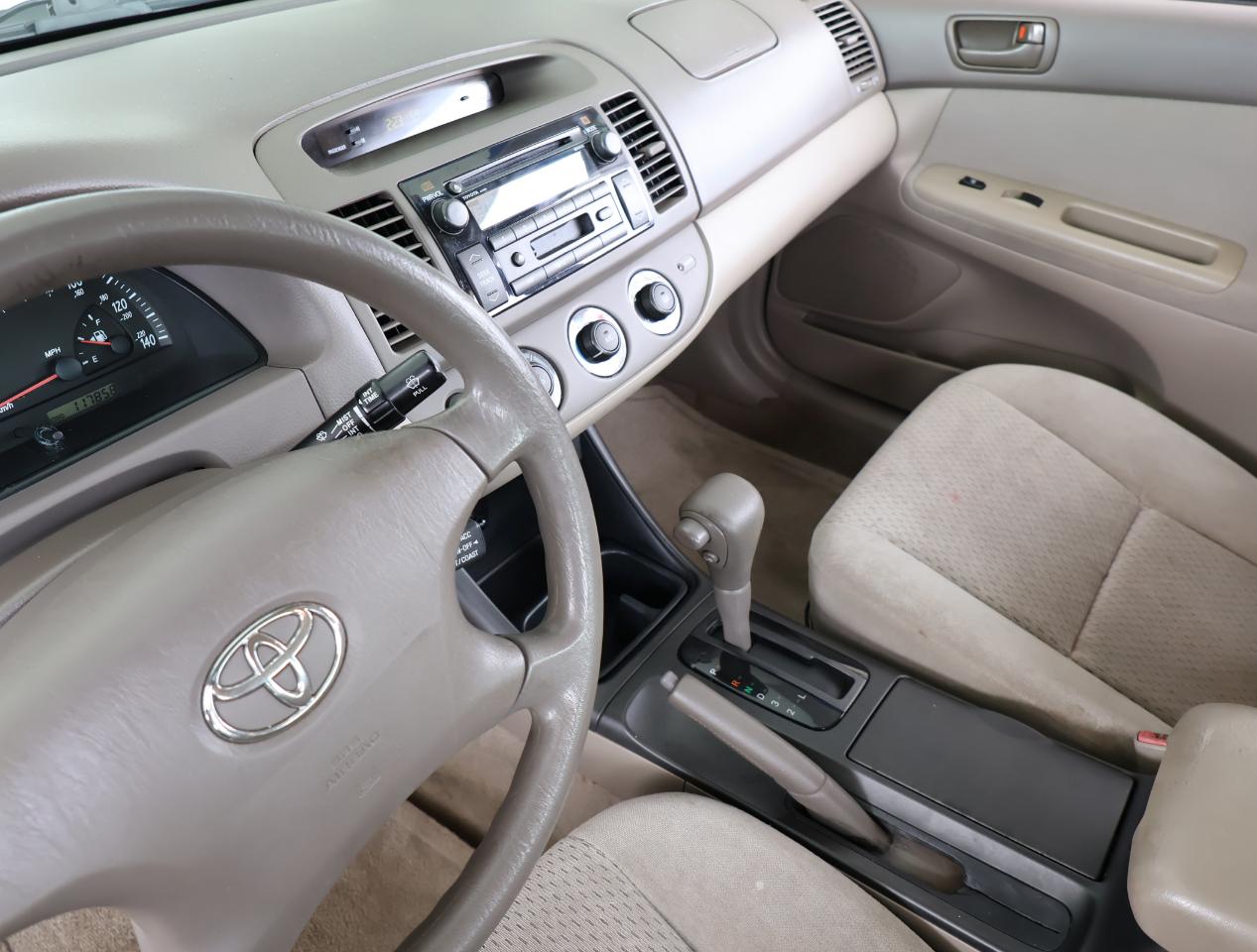 Toyota Camry LE V6 2004