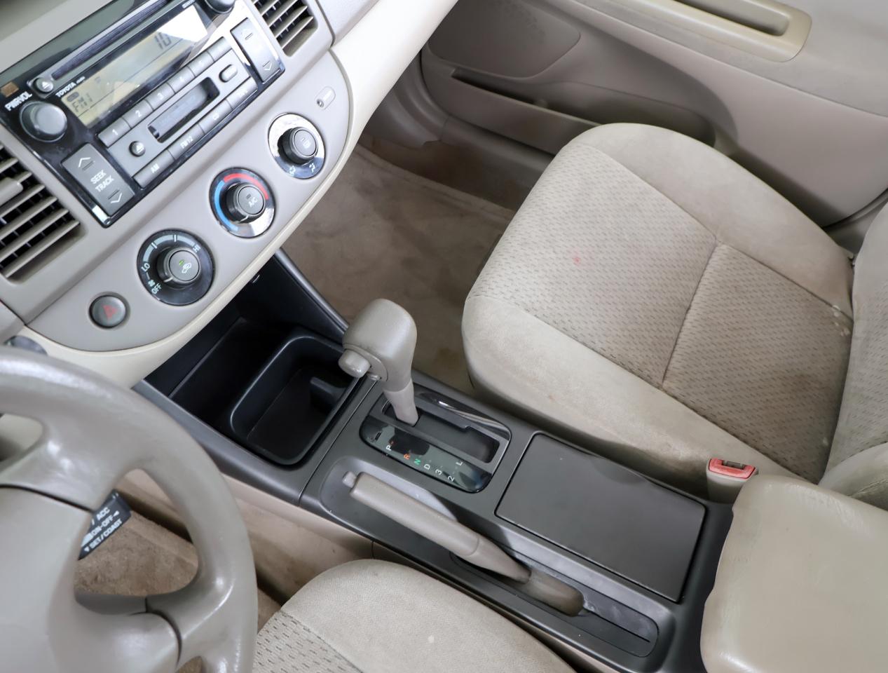 Toyota Camry LE V6 2004
