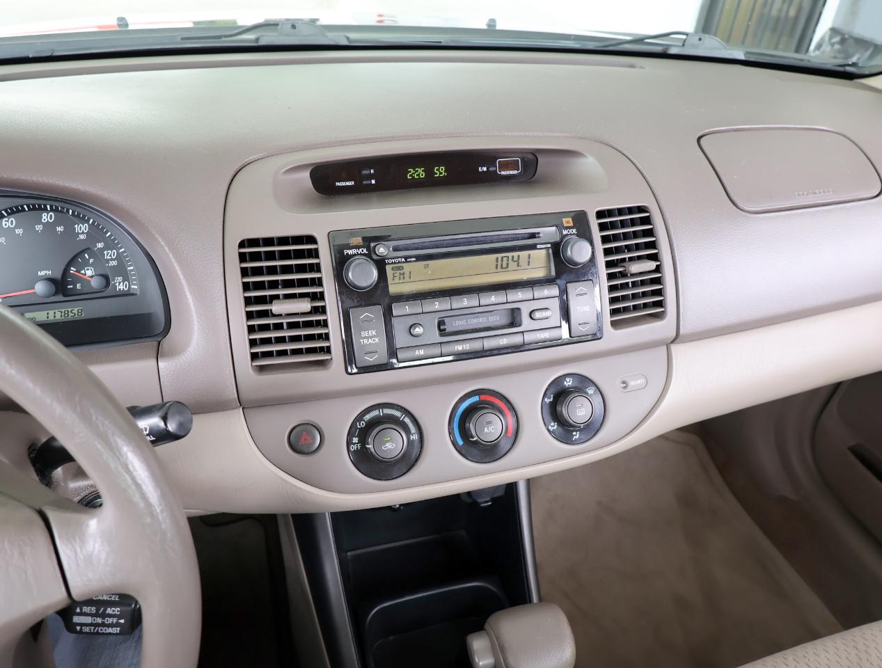 Toyota Camry LE V6 2004