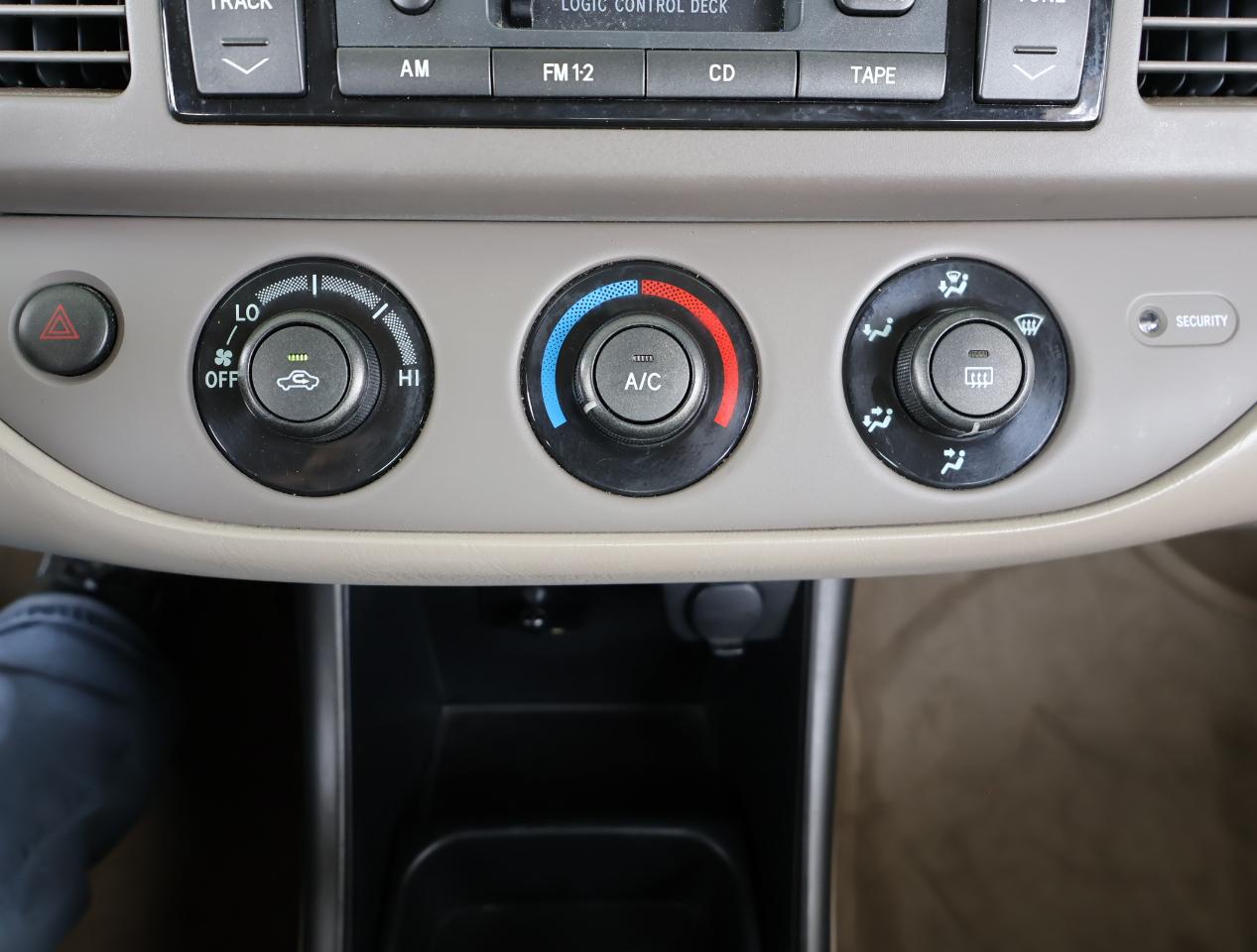 Toyota Camry LE V6 2004