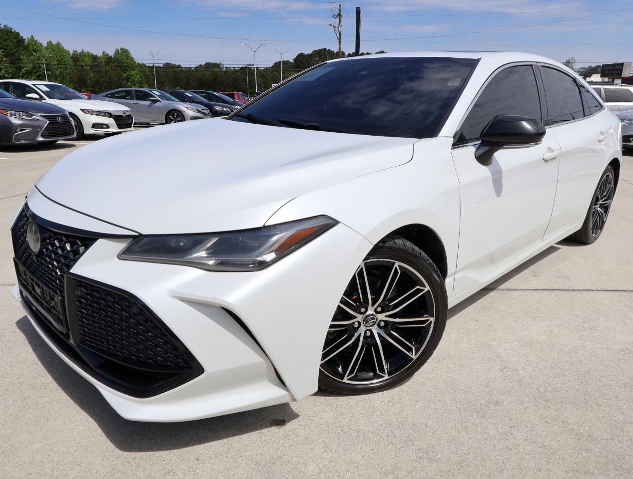 Toyota Avalon XLE 2019