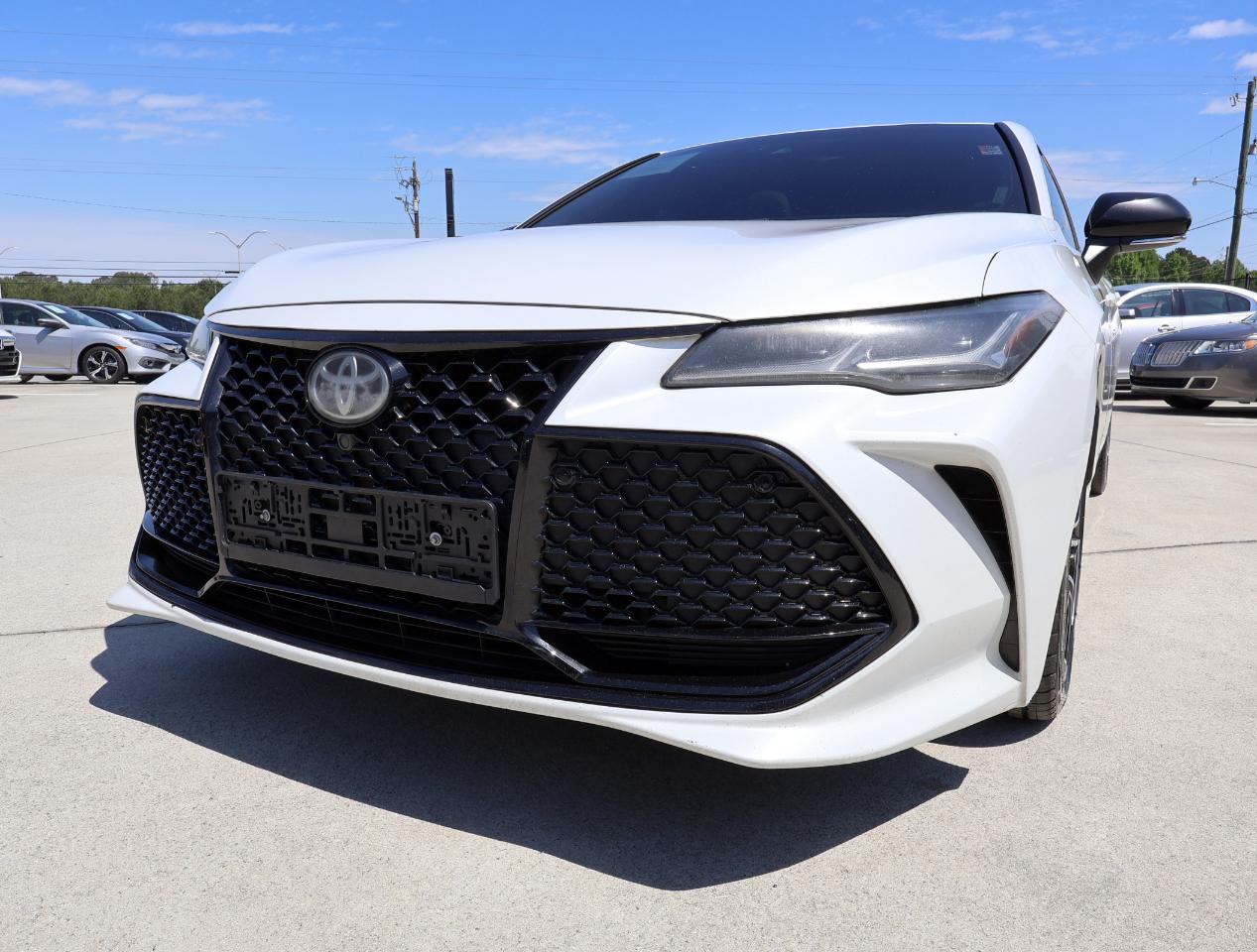 Toyota Avalon XLE 2019