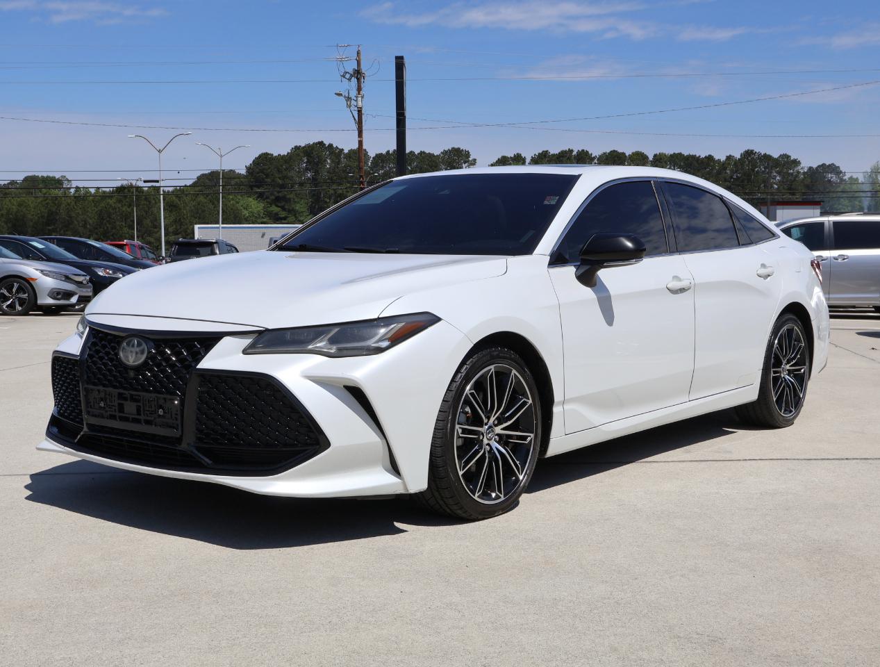 Toyota Avalon XLE 2019
