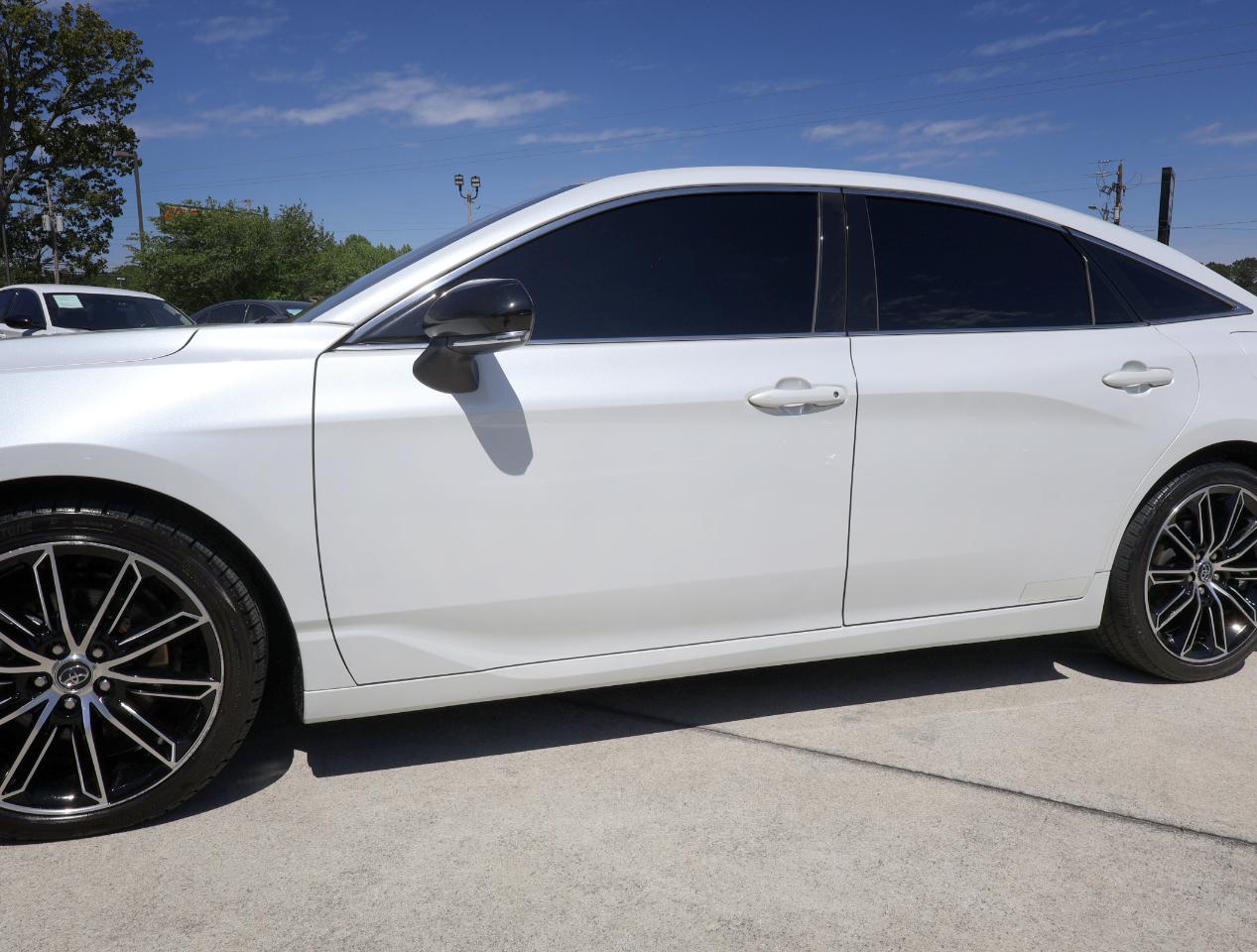 Toyota Avalon XLE 2019
