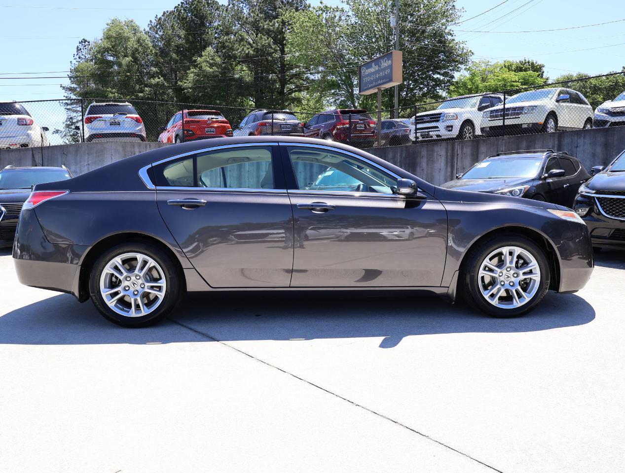 Acura TL 5-Speed AT with Tech Package 2009