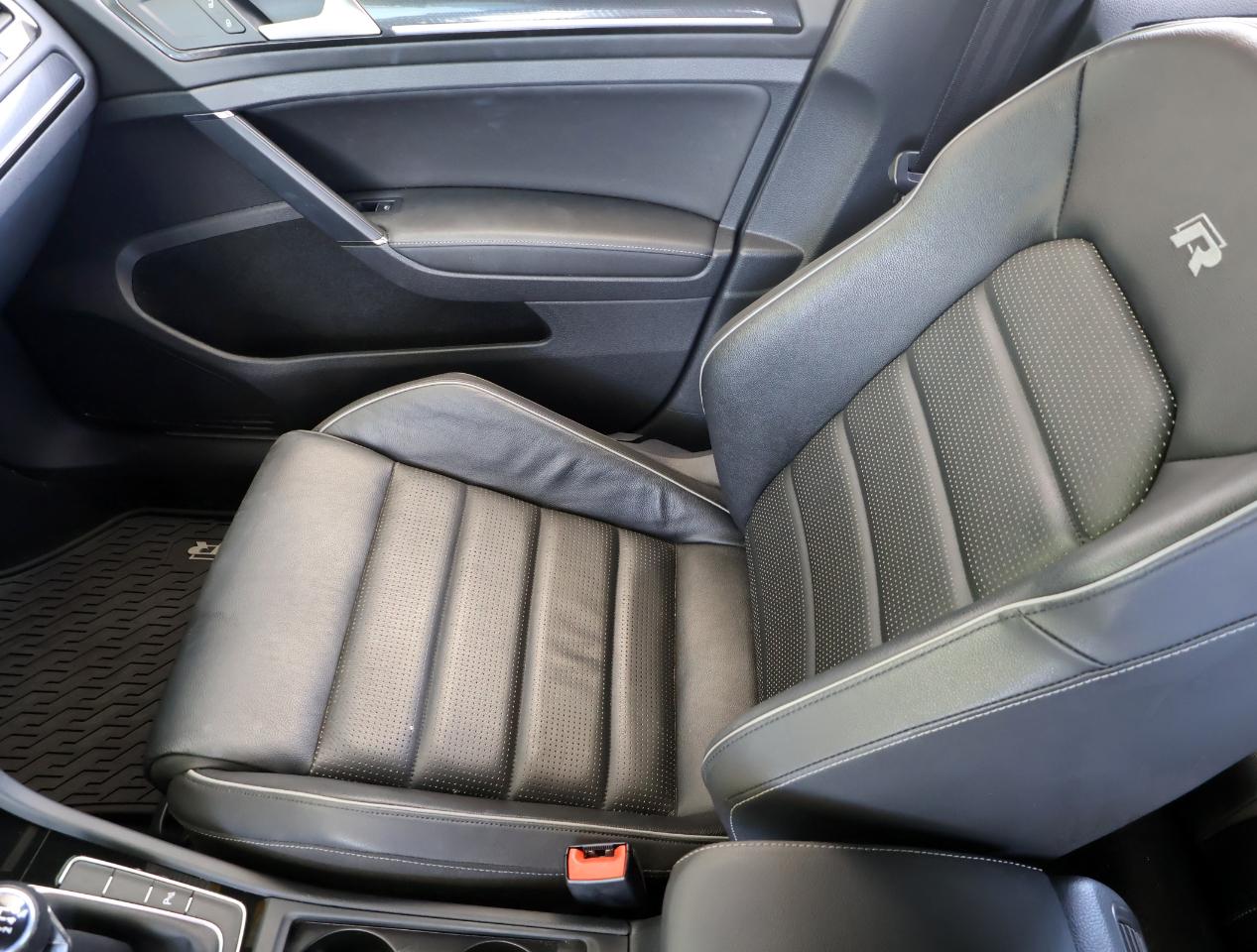 Volkswagen Golf R  2018