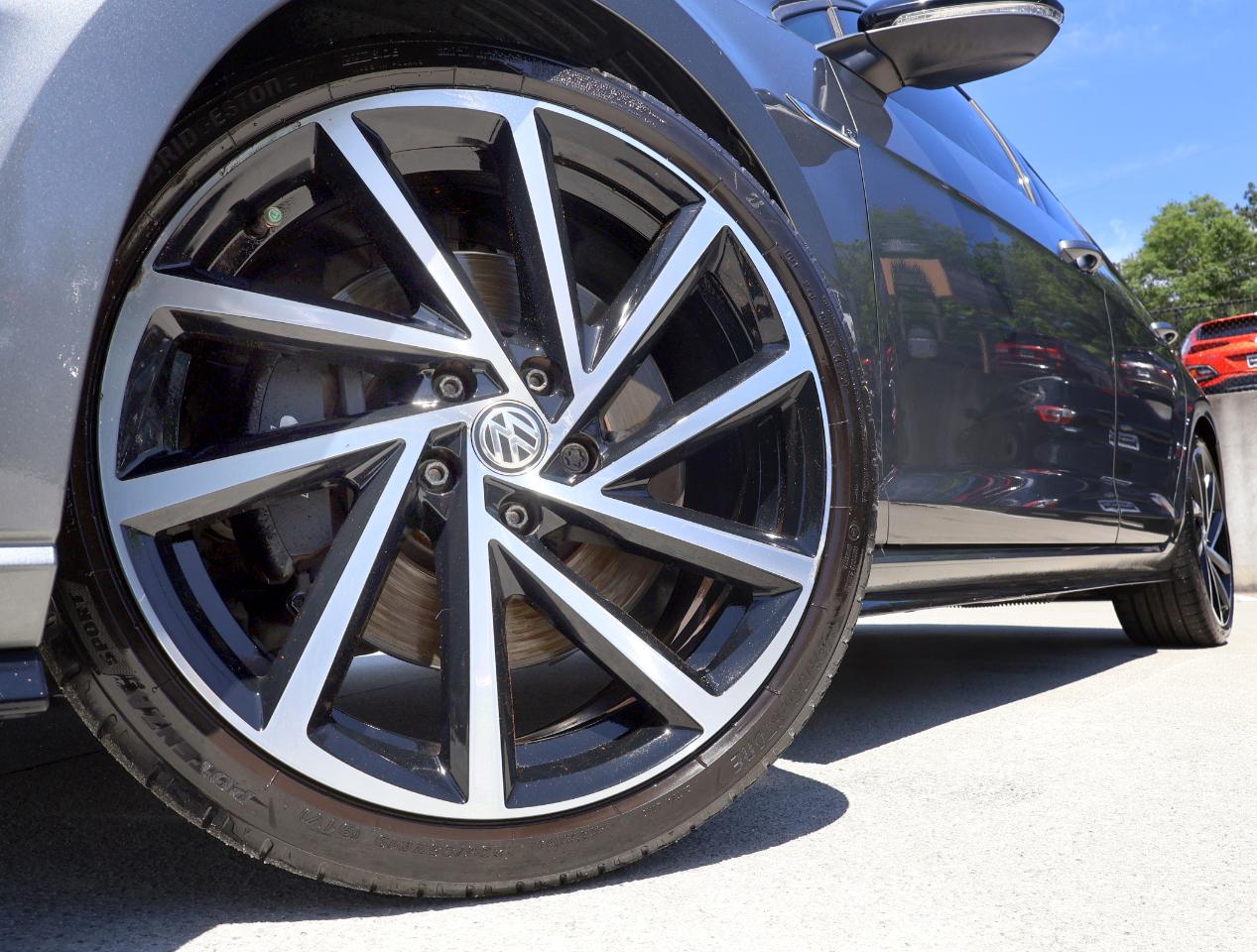Volkswagen Golf R  2018