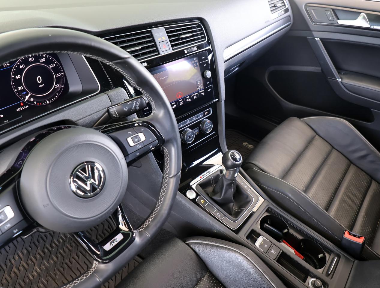 Volkswagen Golf R  2018