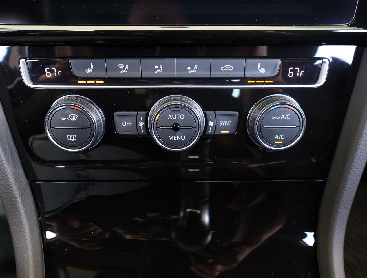 Volkswagen Golf R  2018