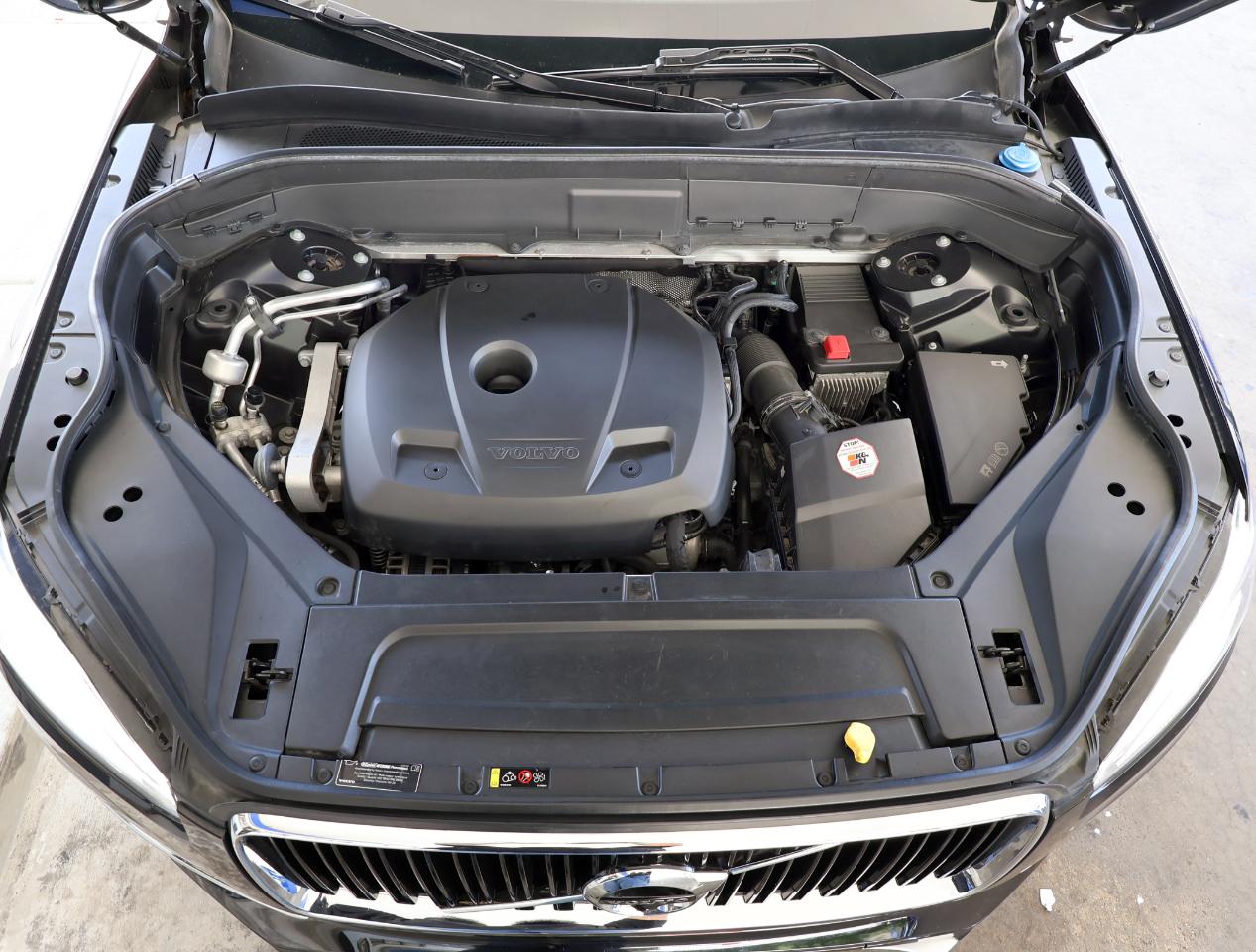 Volvo XC90 T5 Momentum 2018