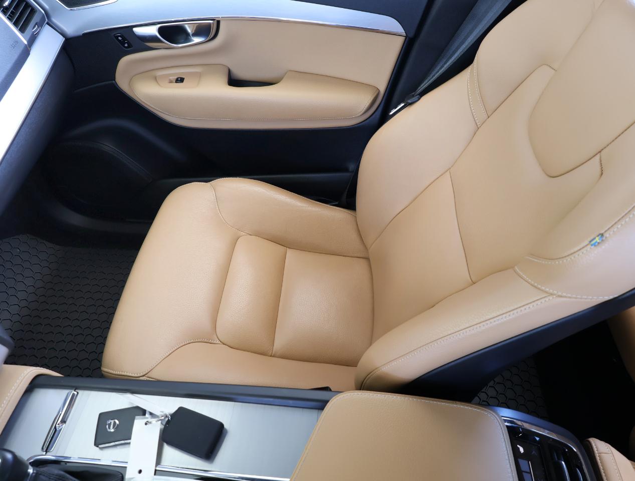 Volvo XC90 T5 Momentum 2018
