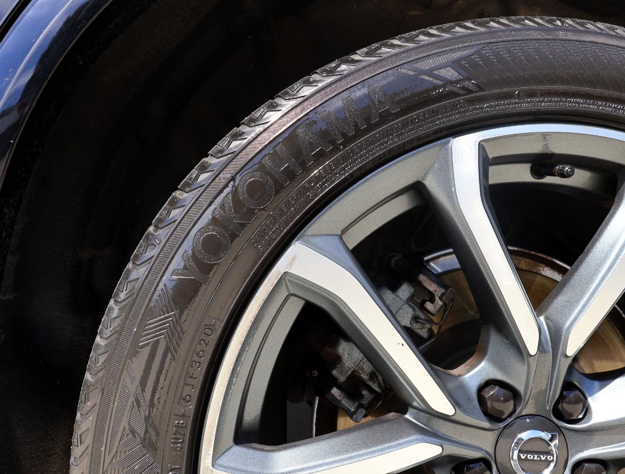 Volvo XC90 T5 Momentum 2018