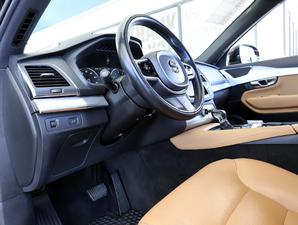 Volvo XC90 T5 Momentum 2018