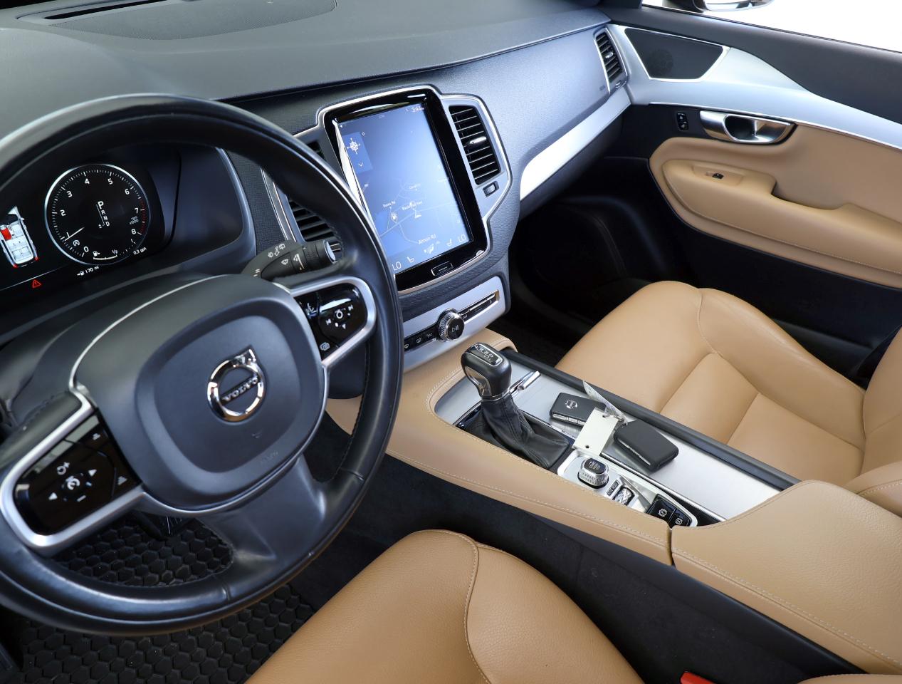 Volvo XC90 T5 Momentum 2018