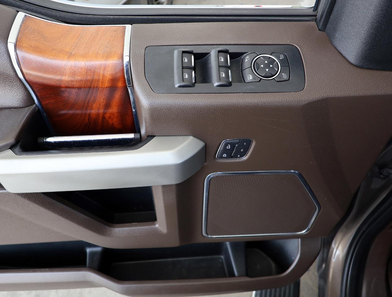 Ford F-150 King Ranch SuperCrew 2WD 2015