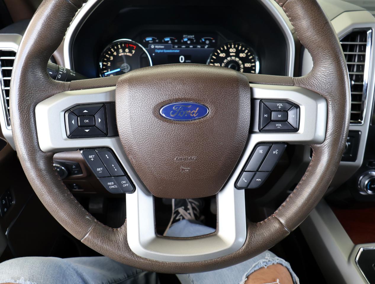 Ford F-150 King Ranch SuperCrew 2WD 2015