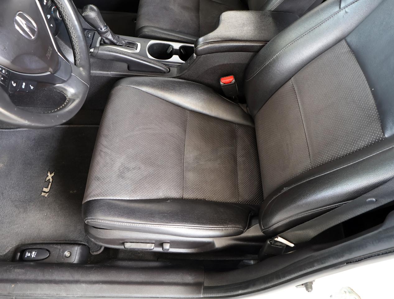 Acura ILX Premium w/ A-Spec 4D Sedan 2016